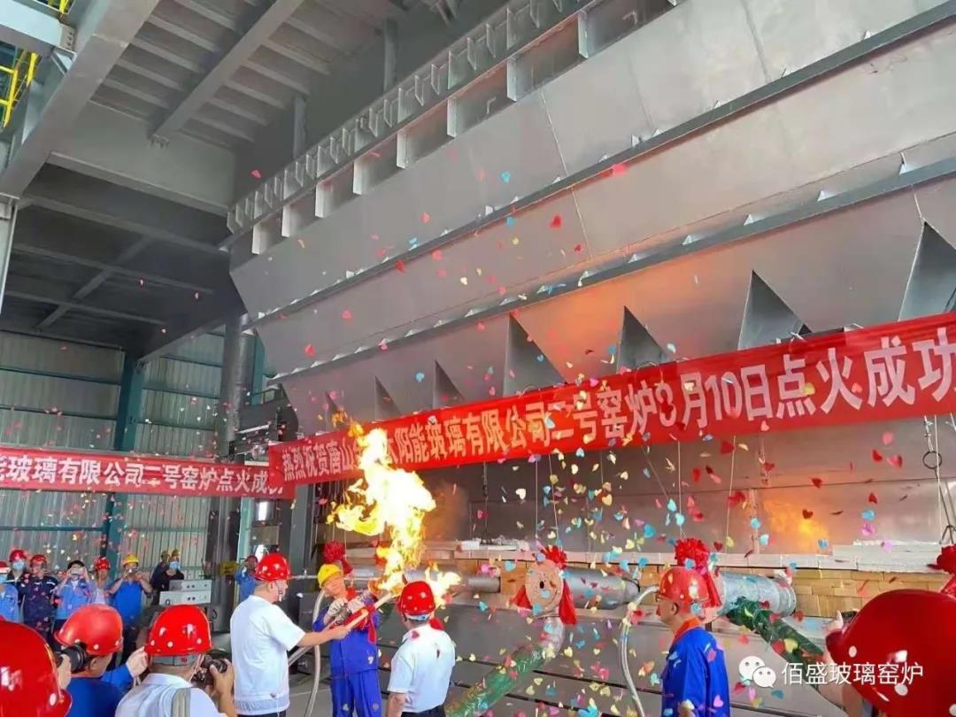 成年人免费看片玻璃